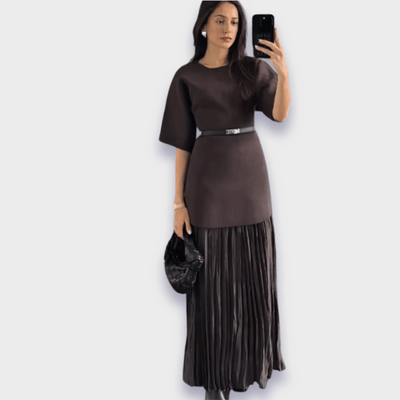 Zelinda | Elegant klänning i premiumtyg